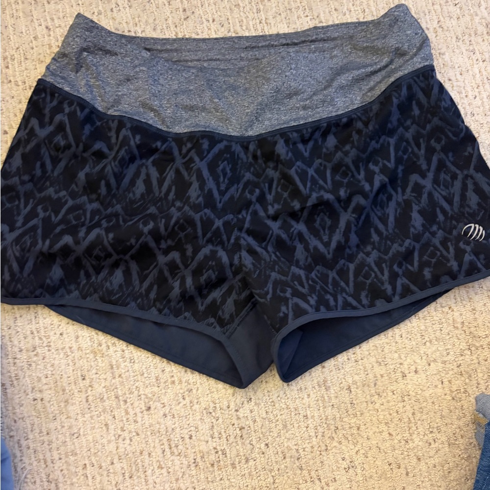 lululemon athletica and other name brand bundle of Athletic Shorts!! - Picture 11 of 14